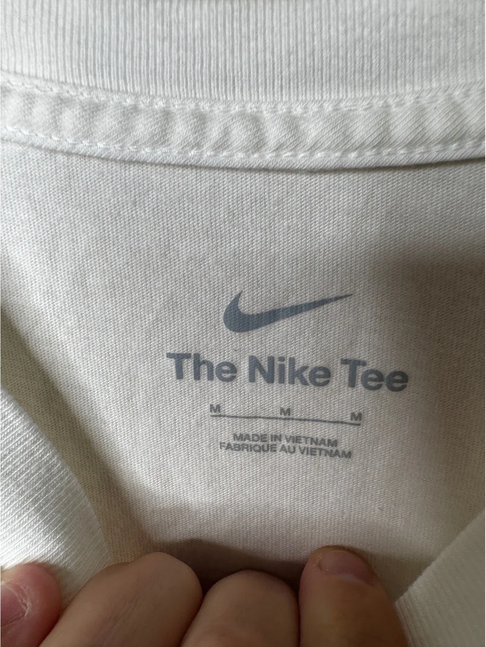 Nike LeBron James Graphic T-Shirt Men’s Medium White Basketball Logo Tee